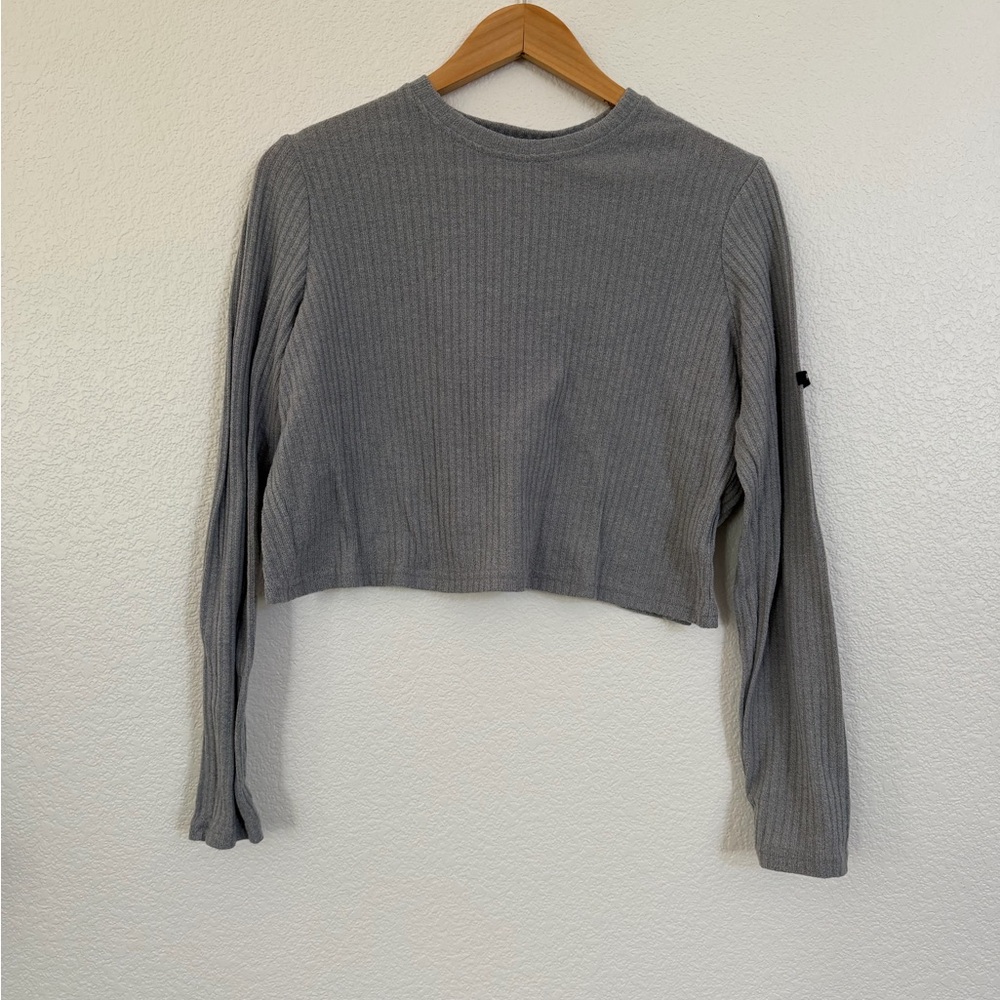Gray Ribbed Long Sleeve Crop Top - Picture 5 of 10